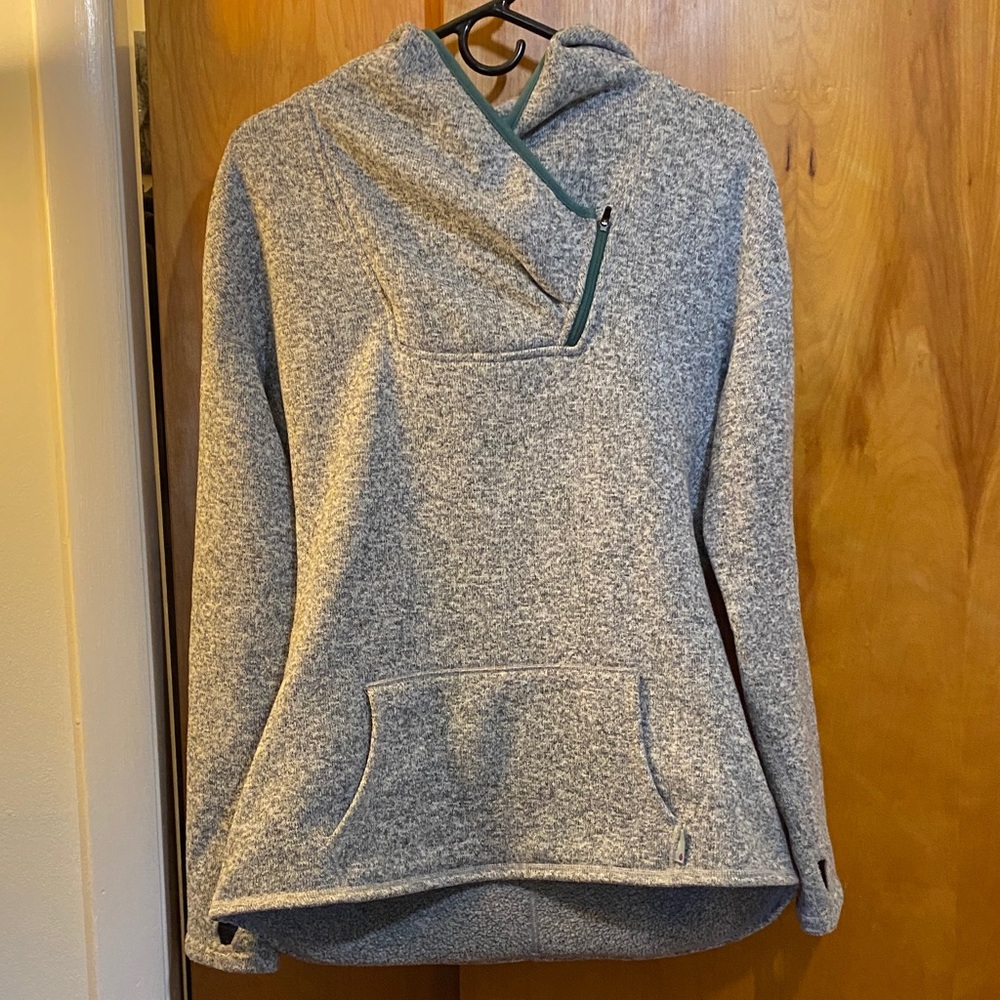 Stio Women's Sweater in Gray